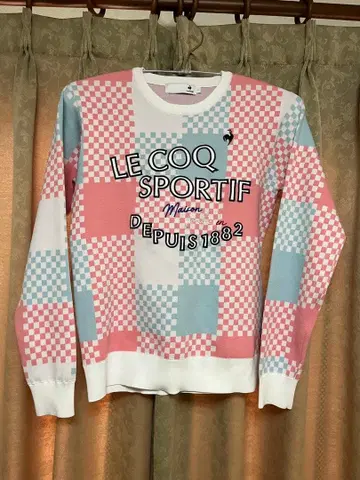 LE COQ SPORTIF 체크 무늬 스웨터 M 사이즈