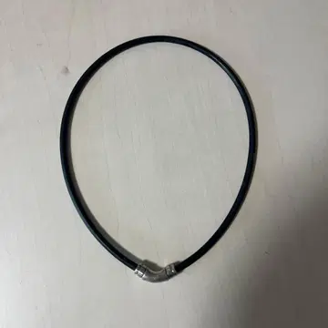 코란토테 목걸이