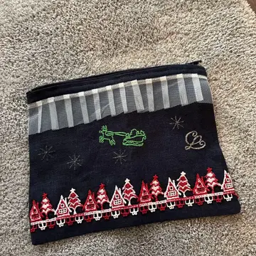 크리스마스 자수 네이비 파우치 긴자와 레이스