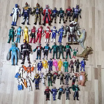 특촬물 피규어 세트 약 50개