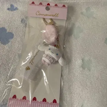 산리오 오리지널 딸기 휘핑 케이크 키링 시나모롤