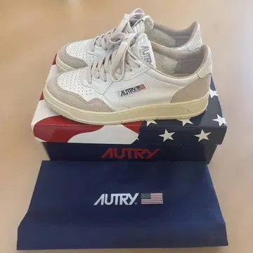 AUTRY 스니커즈 화이트/베이지 39