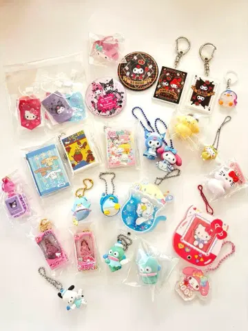 산리오 굿즈&가챠가챠 묶음 판매