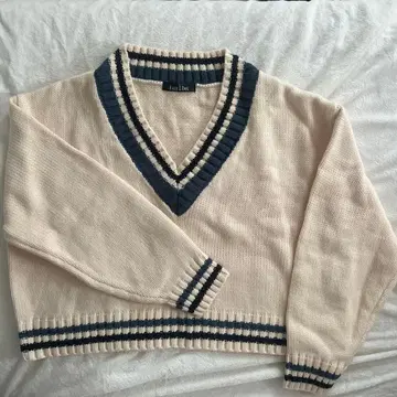 EAST BOY V넥 스웨터 F 사이즈
