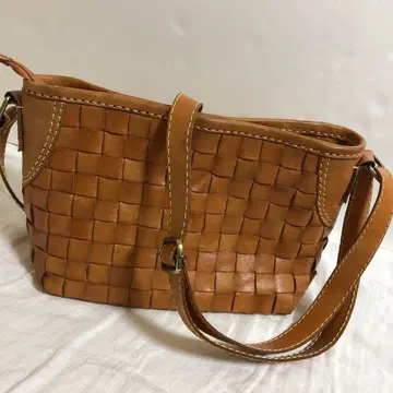 주케로 필라토 숄더백 천연 가죽