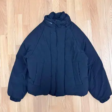 ZARA 블랙 퍼프 자켓 사이즈 L