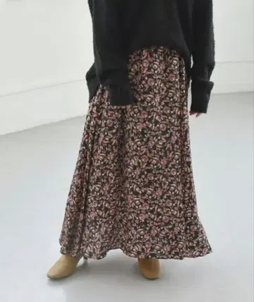 [ quaranciel ] TROUILLET 플라워 프린트 플레어 스커트