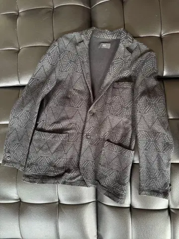 기하학 패턴 그레이 테일러드 자켓