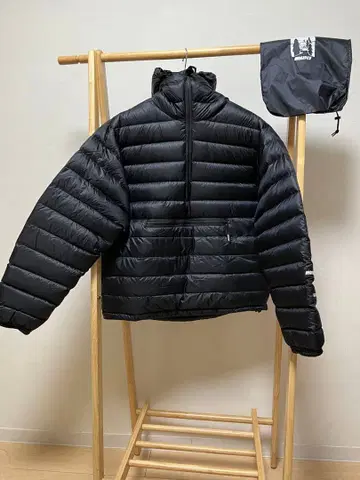 HOLIDAY PACKABLE DOWN ANORAK