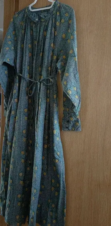 모리스 원단 사용 롱 원피스