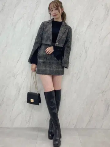 dazzlin 셋업 트위드 숏 자켓 x 미니 스커트 M 사이즈