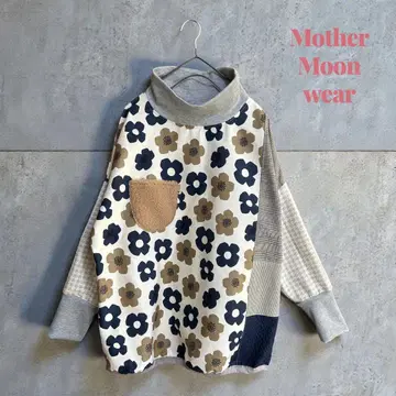 핸드메이드handmade 꽃 코튼 하이넥 풀오버