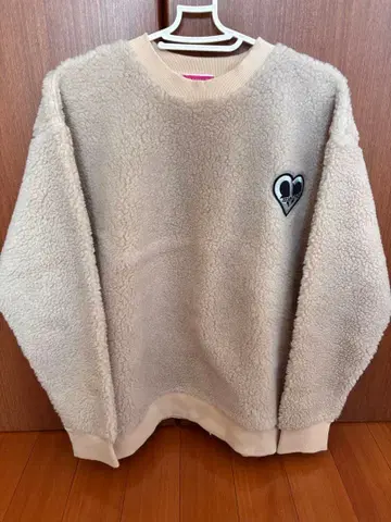 22MKT 베이지 플리스 트레이닝복