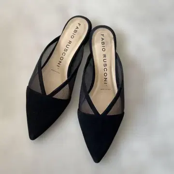 FABIO RUSCONI 플랫 샌들 38 사이즈 블랙