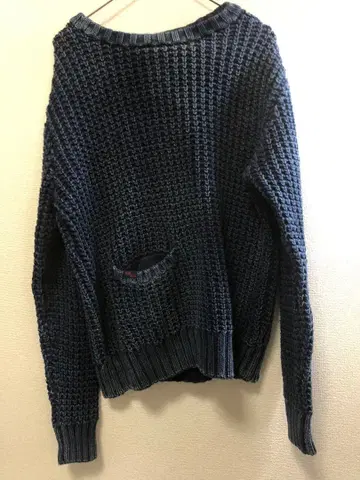 BLUE 다크 블루 니트 스웨터 긴팔 포켓 부착