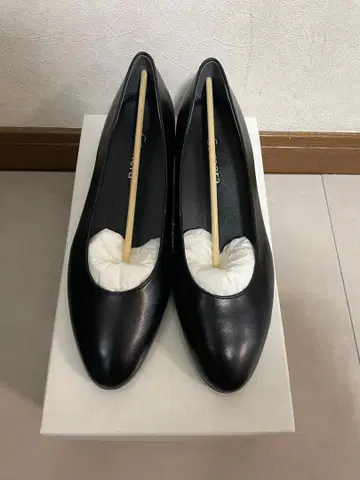 [미사용 새상품] comera 블랙 가죽 펌프스 취업활동 관혼상제