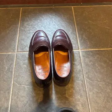 버윅 로퍼 버건디