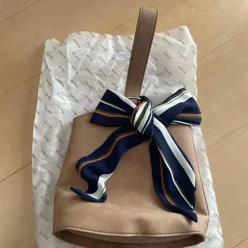 beams 스카프 포함 베이지 핸드백