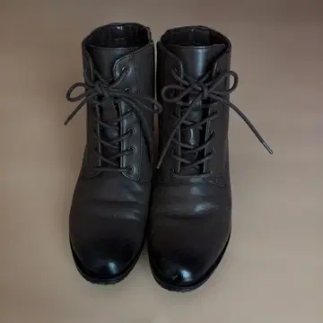 레이스업 부츠