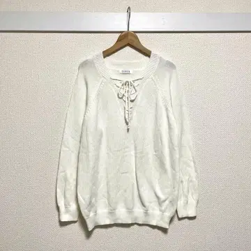 듀렐 레이스업 디자인 니트 풀오버 화이트 루즈핏 리본