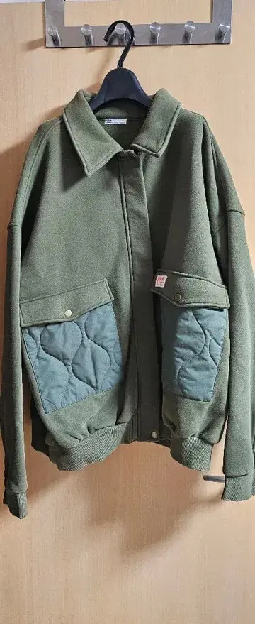 jaVa 올리브 그린 집업 자켓