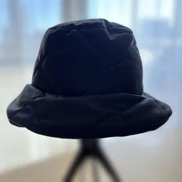 라메종 드 릴리스 버킷햇 퀼팅 블랙