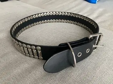 스터드 블랙 가죽 벨트