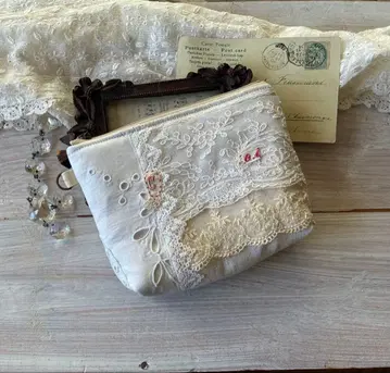 앤티크 린넨 * 앤티크 레이스 * 손자수 * 홈스펀 린넨 * M 파우치