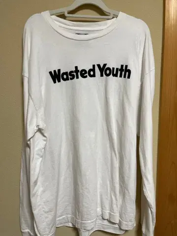 Wasted Youth 긴팔 티셔츠 화이트