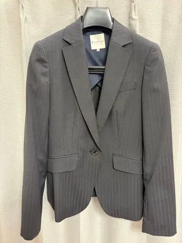 [새상품급] 쿠미쿄쿠 수트 셋업 상하의 스트라이프 1버튼 그레이