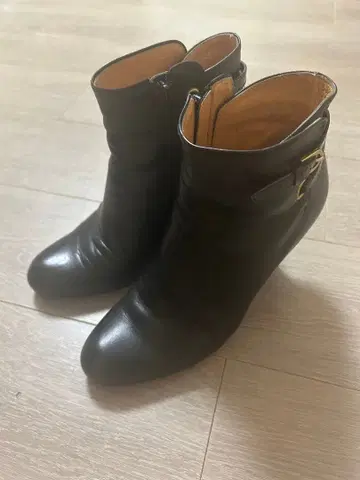 블랙 가죽 지퍼 부츠 힐 8cm