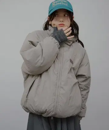 택 포함 새상품 MUHET 뮤에타 리버서블 패딩 블루종 s 사이즈