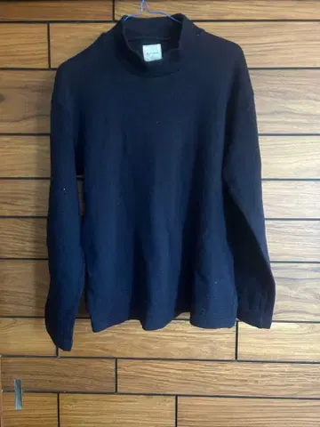 가격 인하 가능 칼 헬무트 다크 네이비 하이넥 스웨터 울 혼방 핑크하우스