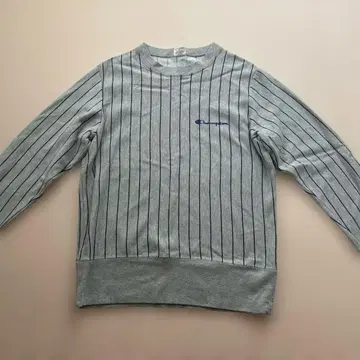 Champion 그레이 스트라이프 맨투맨 M