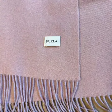FURLA 프린지 장식 핑크 머플러
