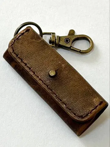 도치기 가죽 손 염색 키케이스 핸드메이드 놋쇠 금장 장식 빈티지 컴팩트