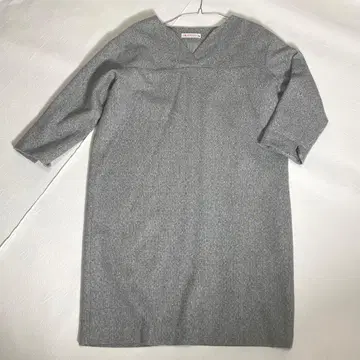빔스 하트 울 혼방 V넥 트위드 원피스 그레이
