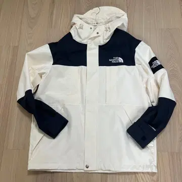 [ 한국 한정 화이트 라벨 ] THE NORTH FACE 마운틴 파카