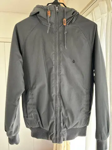 볼컴 패딩 자켓