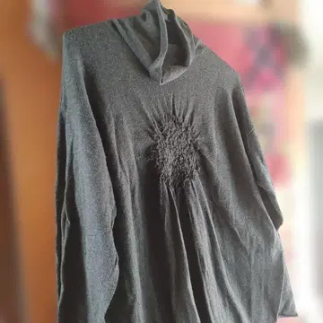 요건 레일 다크 그레이 스웨터