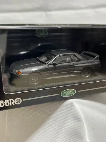 EBBRO Nissan Skyline GT-R Nismo BNR32