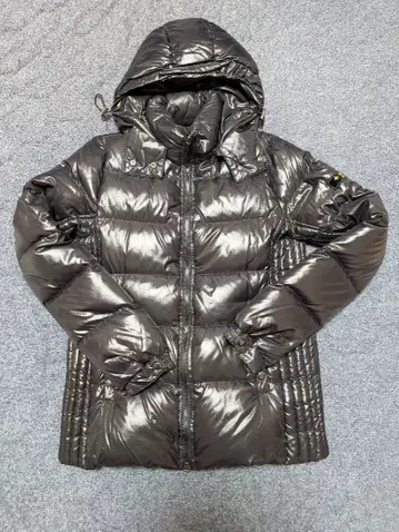 TATRAS CURSA size04 XL 상당 블랙 다운 자켓 중고
