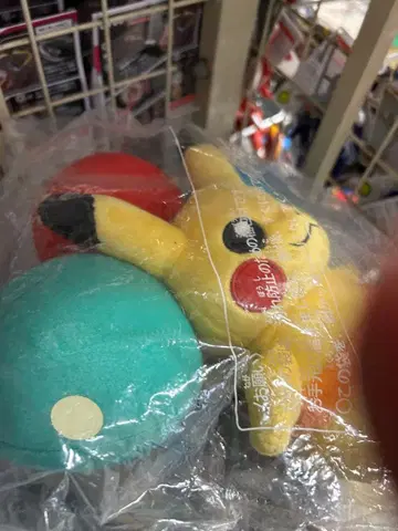 피카츄 봉제 인형 몬스터볼 세트