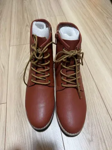 미사용 새상품 PINK HOUSE 레이스업 브라운 부츠