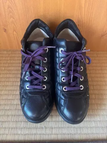 퀼팅 스니커즈 블랙