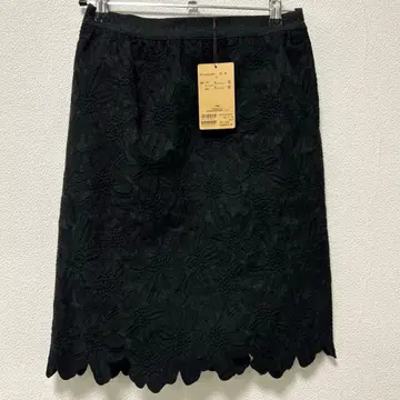 BEARDSLEY 꽃 자수 스커트 블랙 프리 사이즈