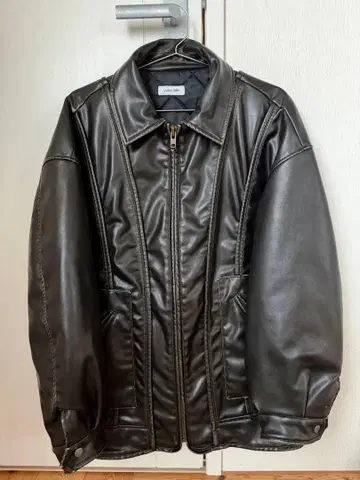 LAGUA GEM 브라운 가죽 자켓