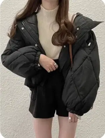 GRL 택 포함 후드 부착 퀼팅 숏 기장 다운 자켓 kd18