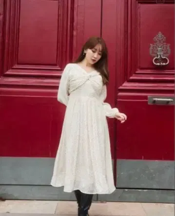 herlipto Moon Glow Dot Pleated Dress