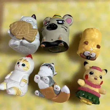 다양한 캐릭터 피규어